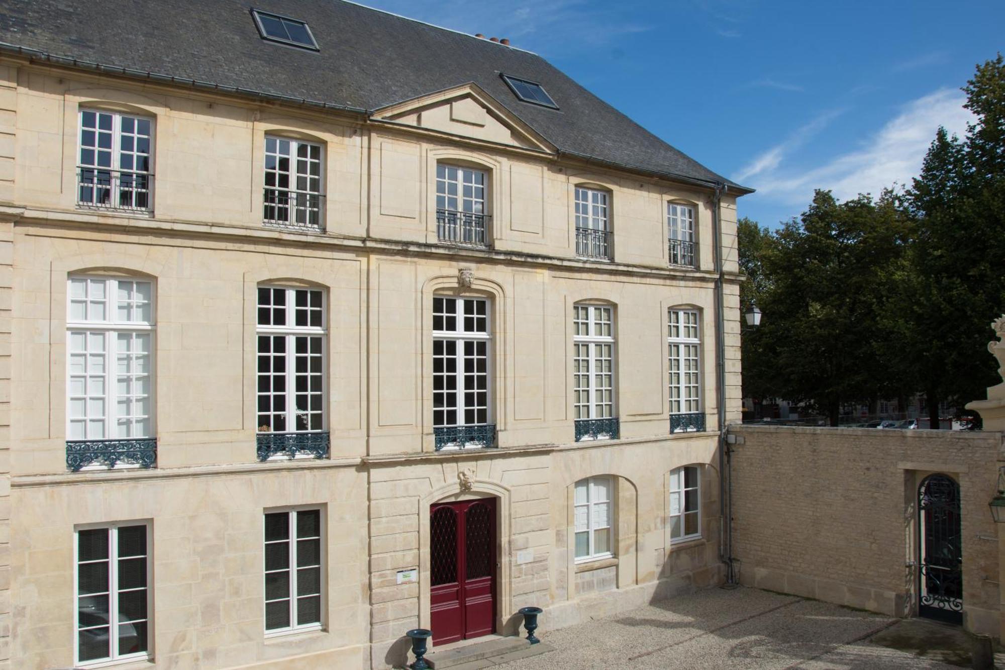 Villa Republique Normandie Caen Exterior photo